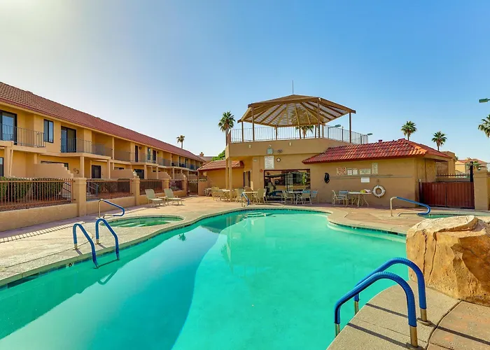 Holiday home Walk To Rotary Park: Lhc W/ Private Patio Lake Havasu City