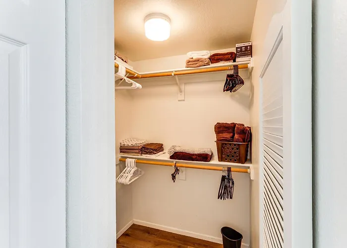 Holiday home Walk To Rotary Park: Lhc W/ Private Patio Lake Havasu City