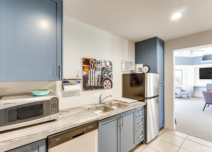 Walk To Rotary Park: Lhc W/ Private Patio *