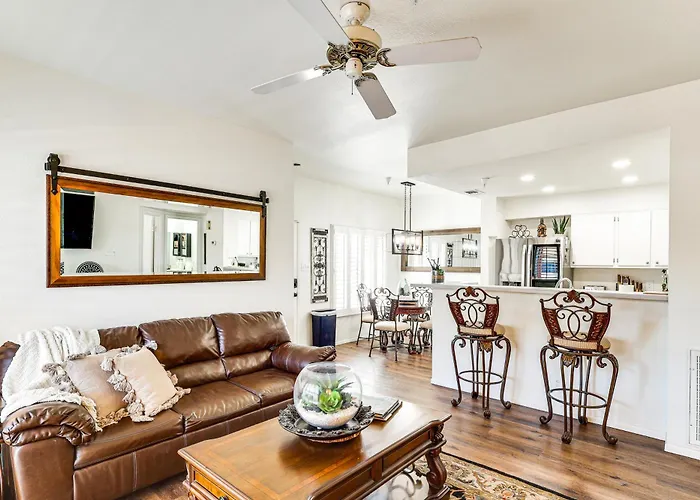 Walk To Rotary Park: Lhc W/ Private Patio Lake Havasu City